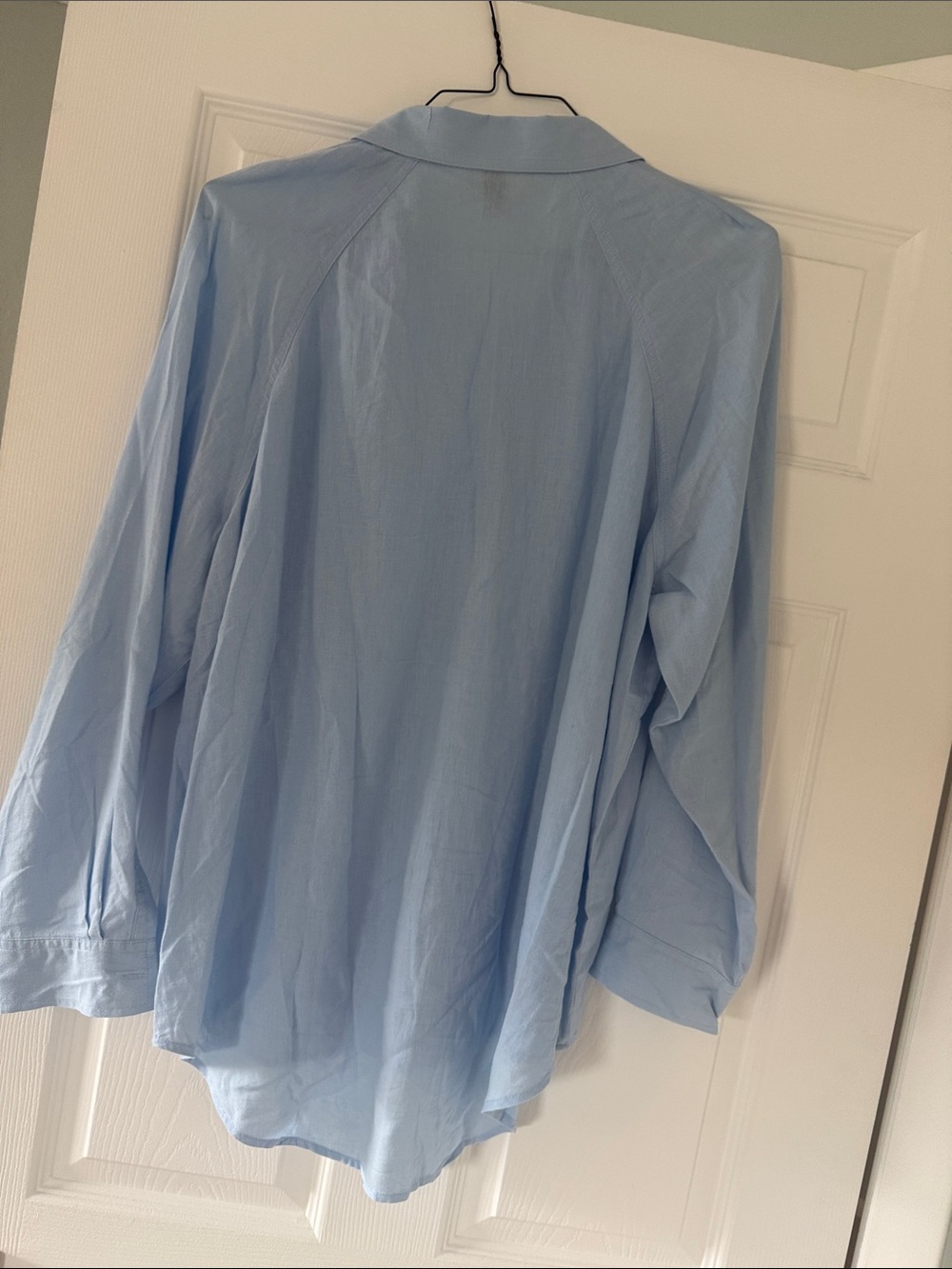 [Universal Thread] Light Blue Linen Button-Down - Picture 5 of 7